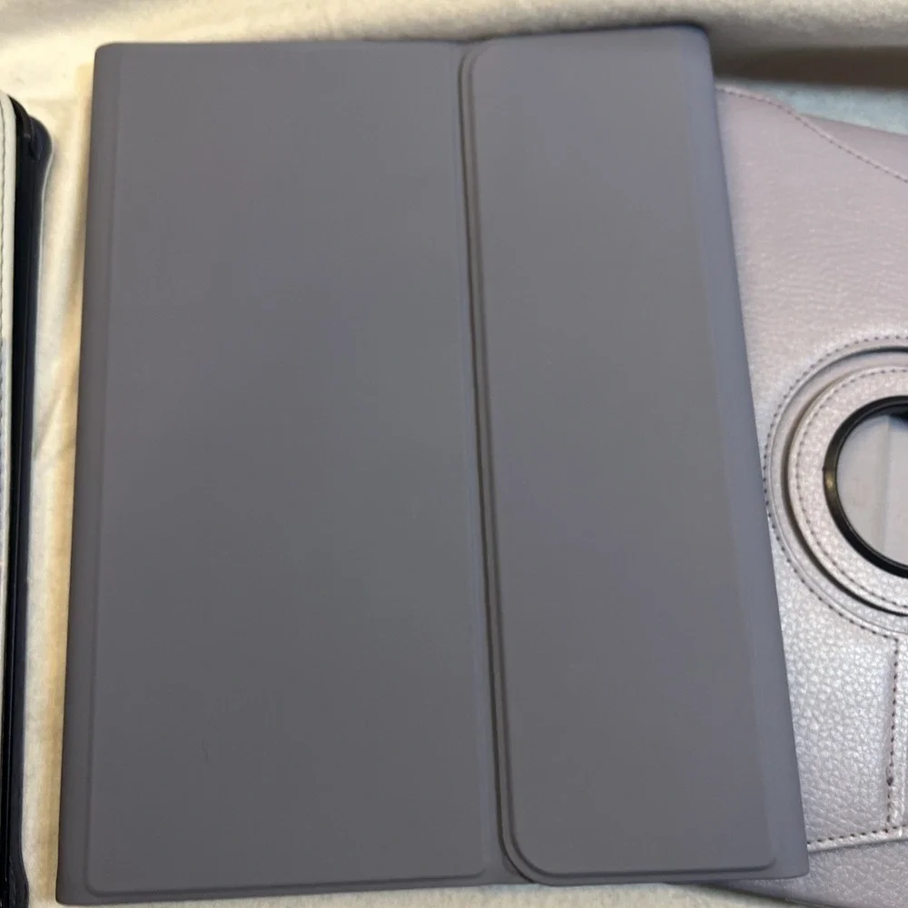 3 iPad Pro 11-inch 3rd‎ Generation Cases, 1 Glass Cover, 2 Camera Glass